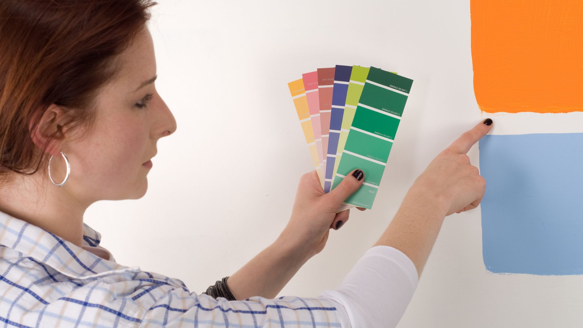 Идеи за боядисване на хола в два цвята